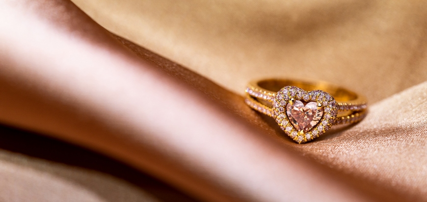 Rio Tinto představuje řadu vzácných růžových diamantů z dolu Argyle